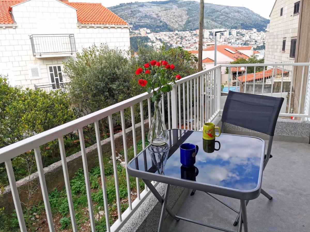 Leilighet With Balcony Nike Dubrovnik
