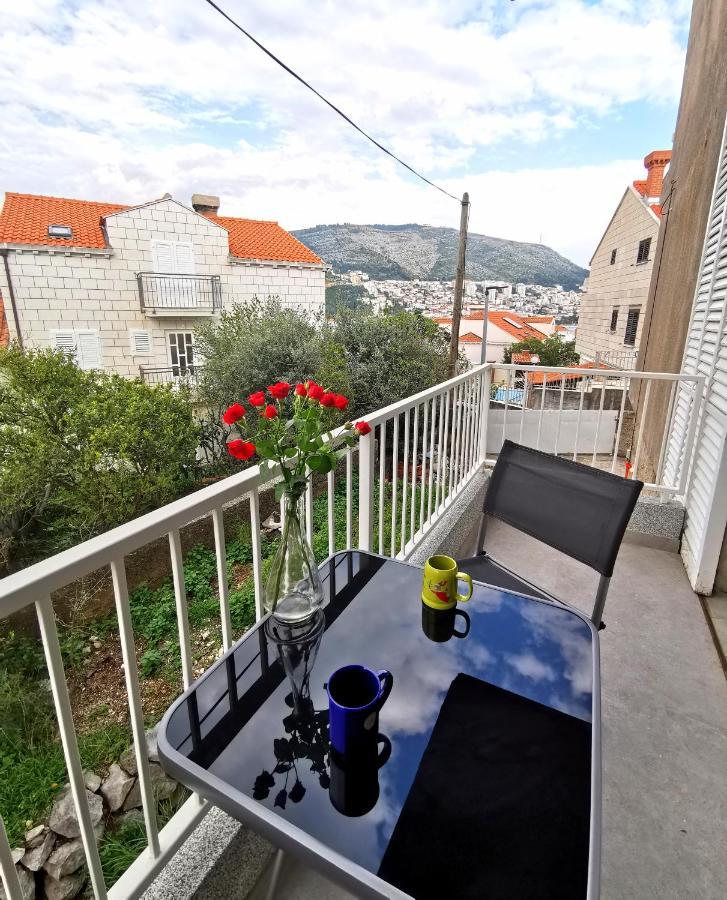 Leilighet With Balcony Nike Dubrovnik